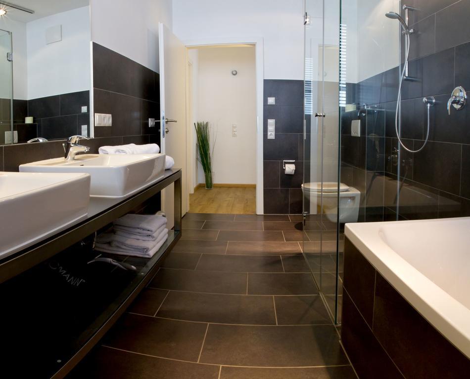 צל-אם-זי Arnsteiner Apartments מראה חיצוני תמונה